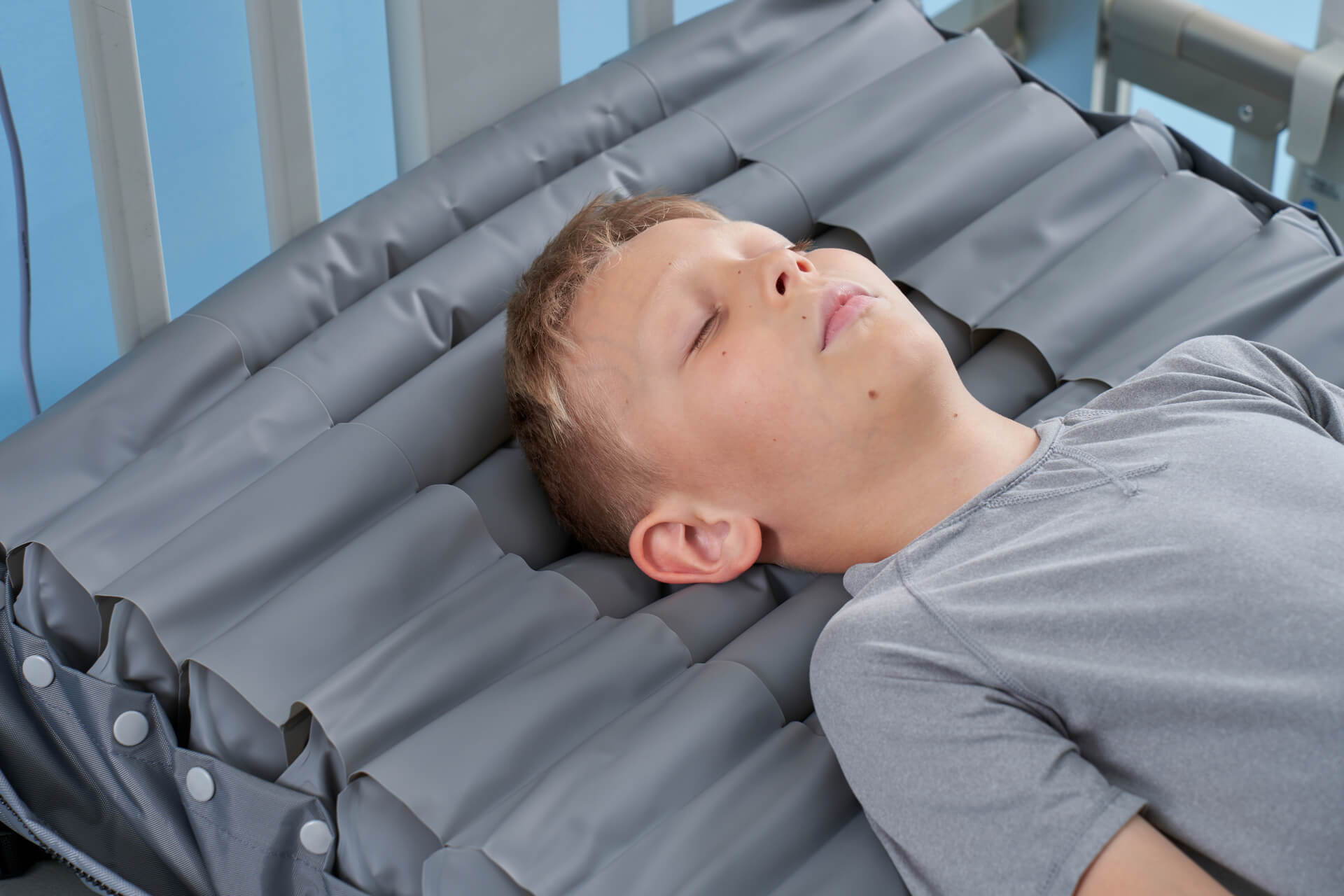 Occiput and body pressure relief supine and lateral